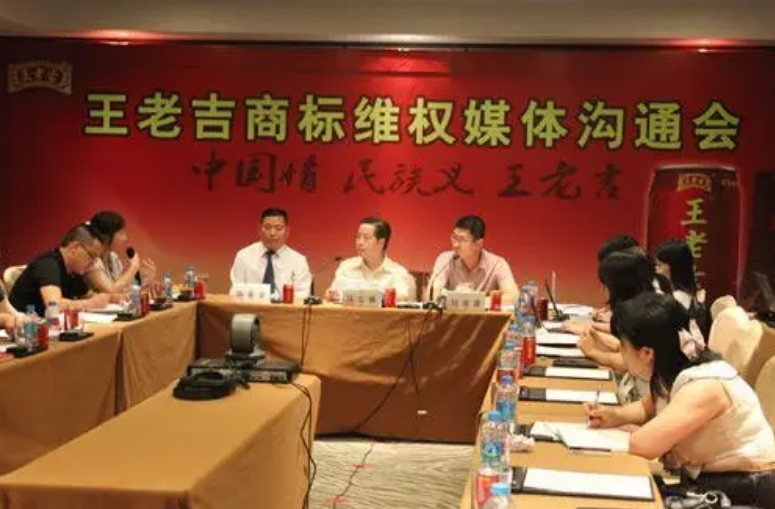 加多宝陈鸿道：盘活王老吉，地震捐款1亿，福布斯榜上的唯一逃犯