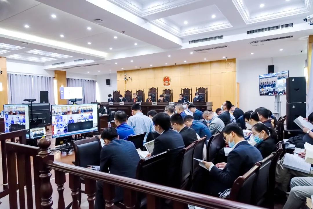 城阳区人民检察院提起公诉的被告人刘某星等31人黑社会性质组织案开庭审理