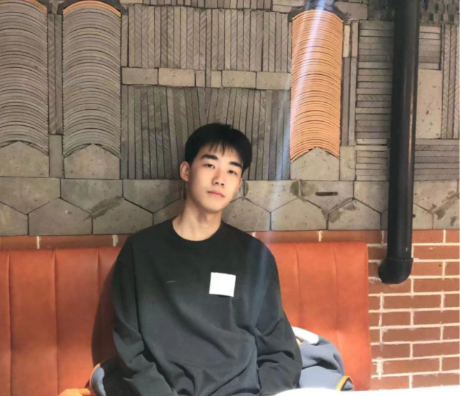 中南大学校草颜值高，本科毕业留校读博，被称为现实版“韩商言”