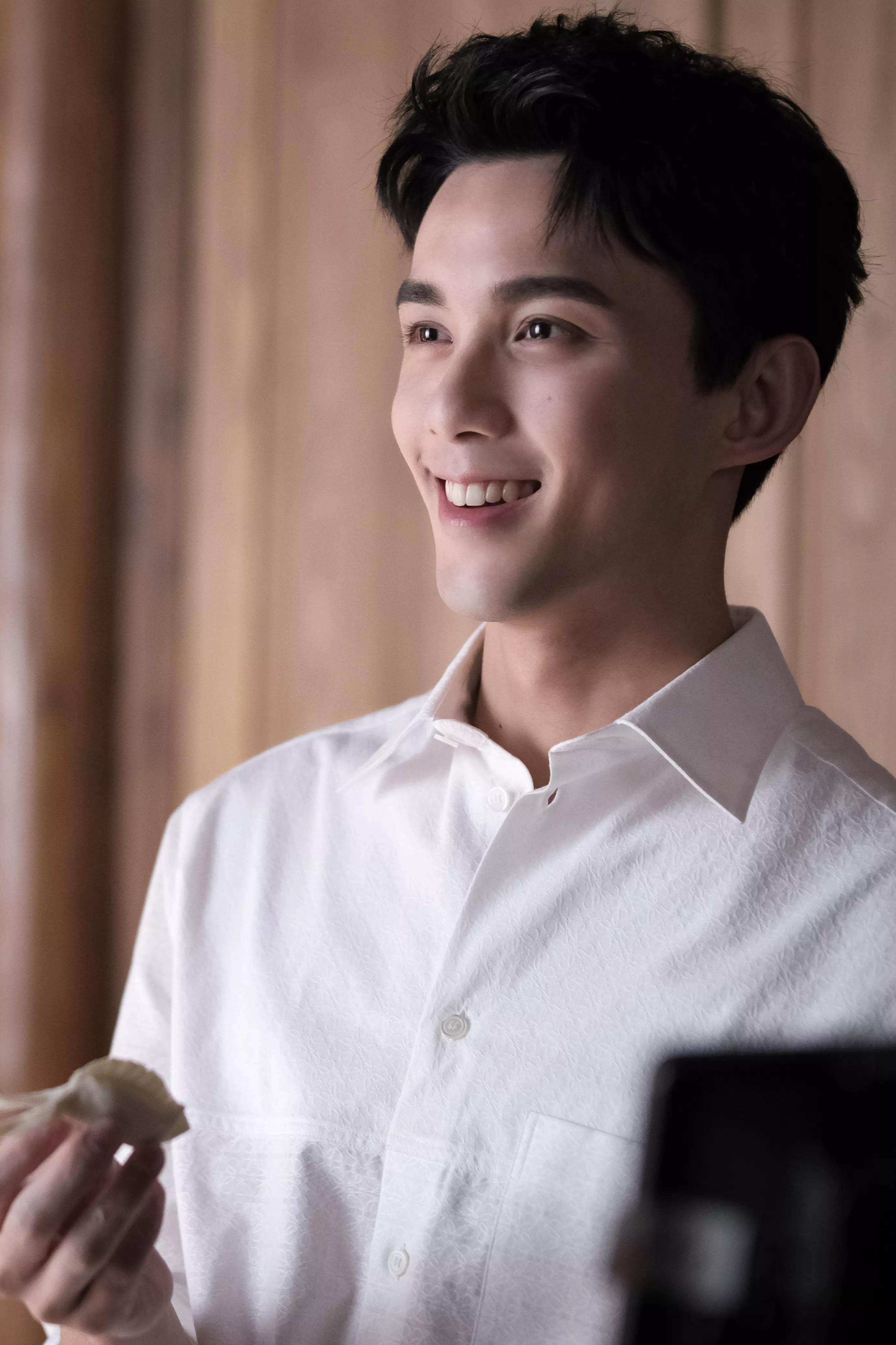 明星壁纸－吴磊