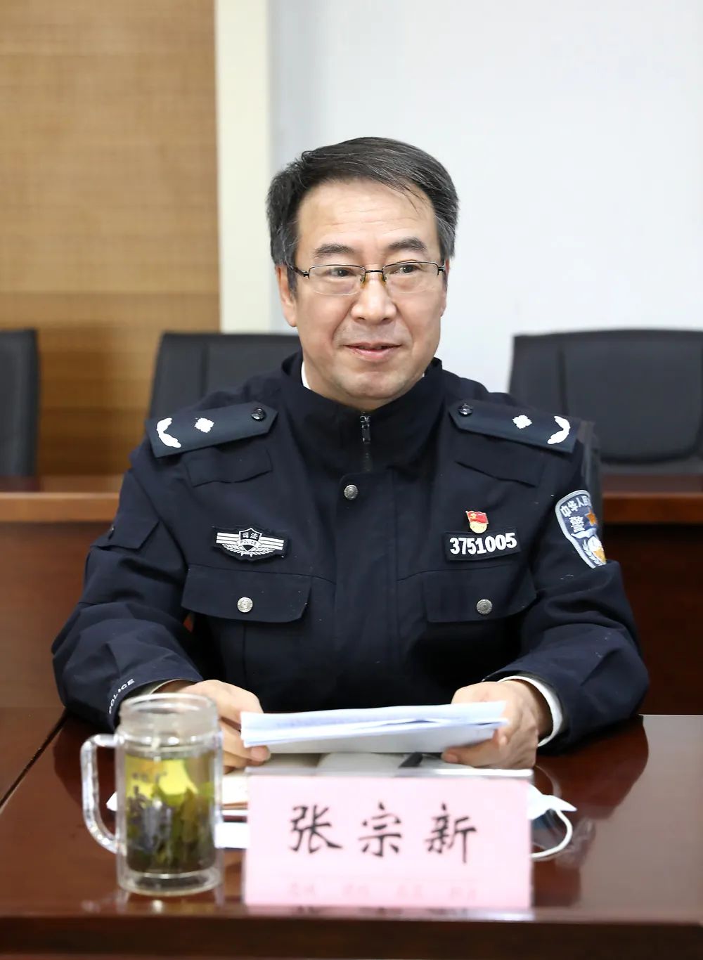 济南监狱党委理论学习中心组专题传达学习市第十二次党代会精神