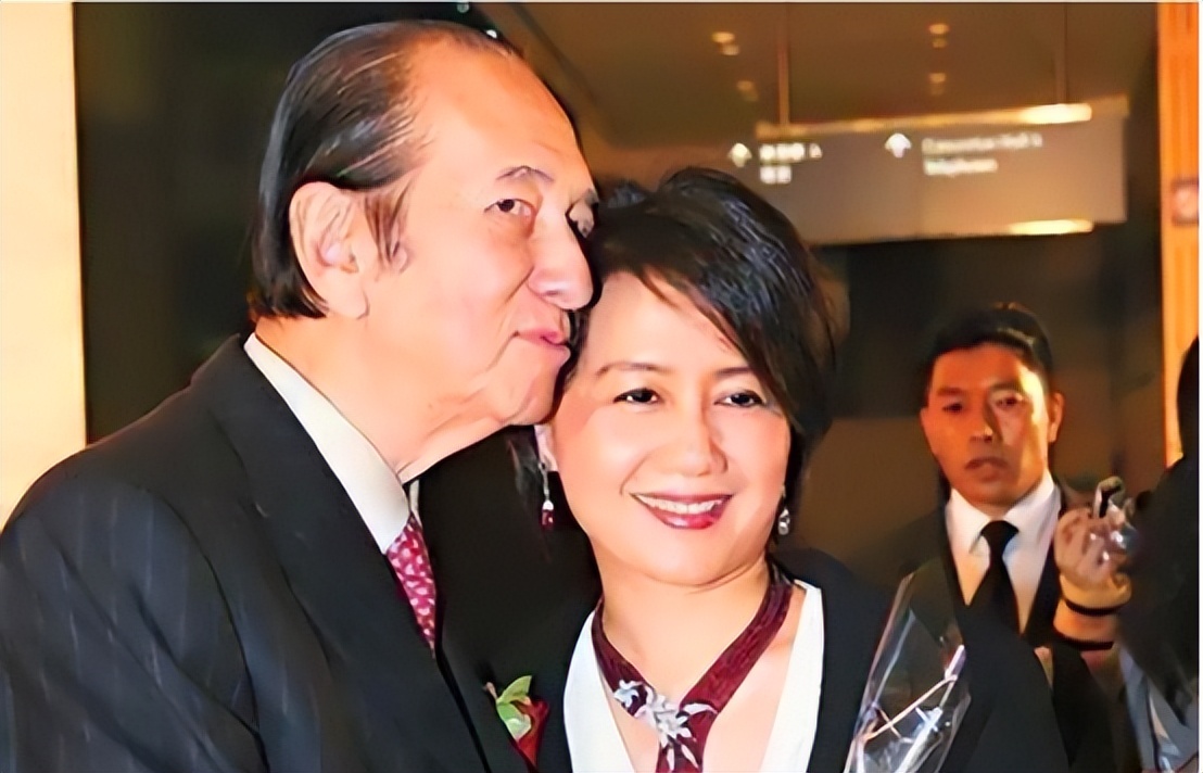 澳门新女首富诞生了，香港一栋楼值80亿，上海一栋楼值120亿
