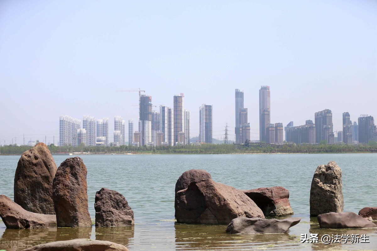 装修公司狸猫换太子，业主被骗后起诉欺诈要求三倍赔偿一波三折