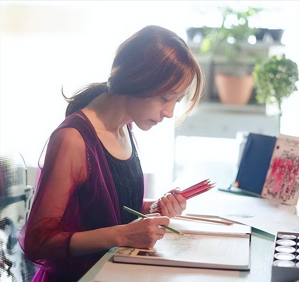 徐贞姬：年过六旬却宛若18岁少女，62岁嫁给小自己30岁的富二代