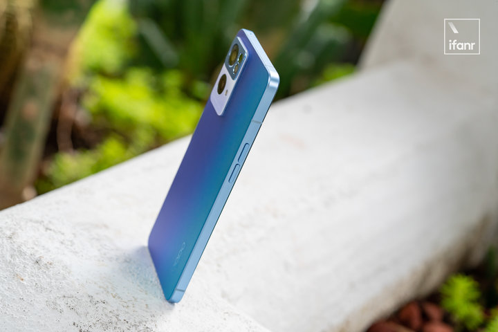 OPPO Reno7 Pro 评测：超感光猫眼镜头会发光