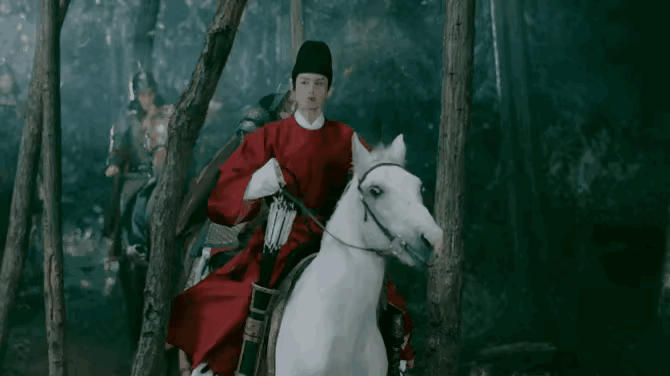 穿红衣古装帅成神的7位男星，有人气质冷艳，有人被请求焊在身上