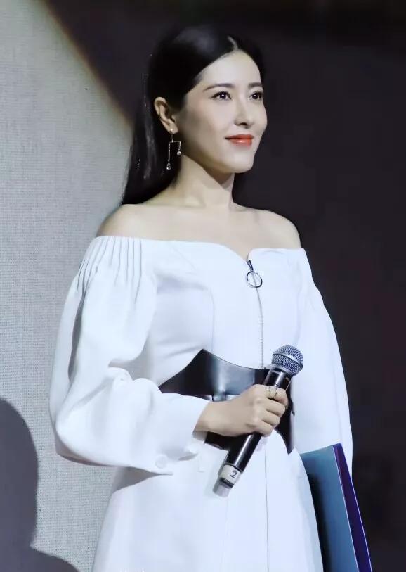 明星俏佳人：最美杨贵妃曾黎