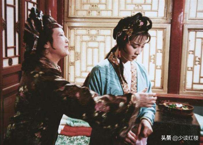 紅樓夢：賈赦強納鴛鴦的背后，有你想不到的爭斗與暗戰