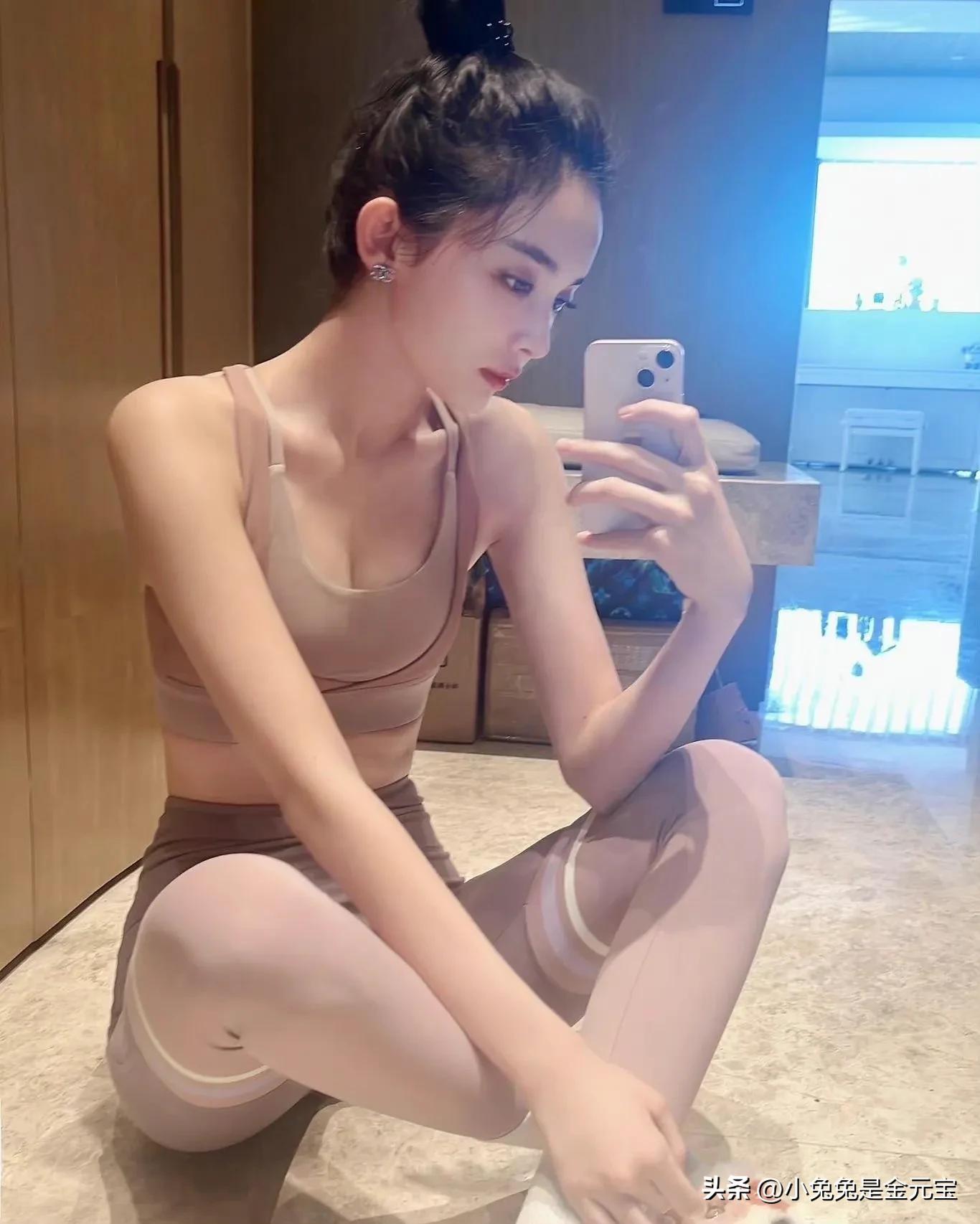 古力娜扎努力健身的样子 这健身服她穿着真好看