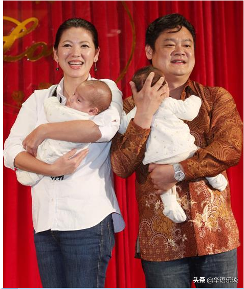 捧红许茹芸，坑惨周蕙，娶了陈明真，这位“音乐教父”不简单