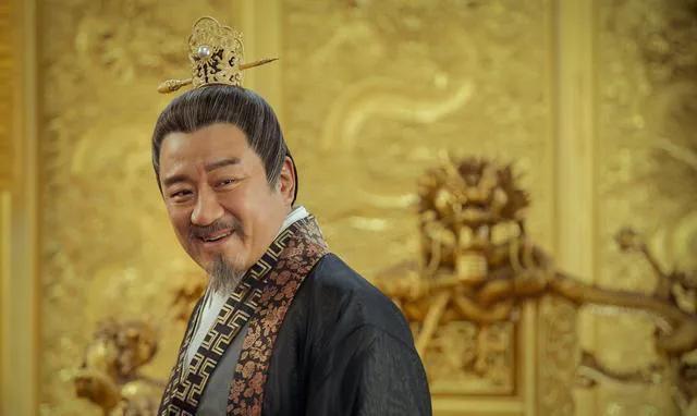 革命剧《数风流人物》今晚开播，侯京健主演，数位实力派坐镇