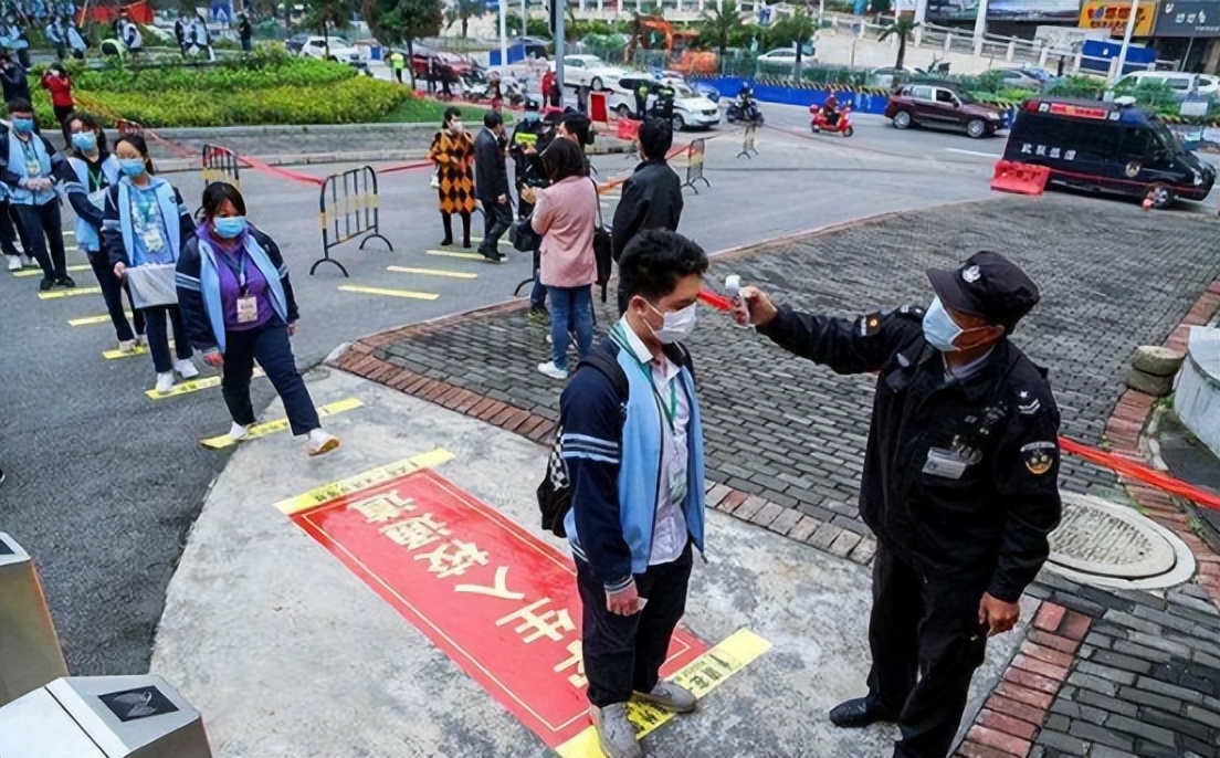 高考生将迎来变化，2022年高考时间公布，部分考生甚至要考4天