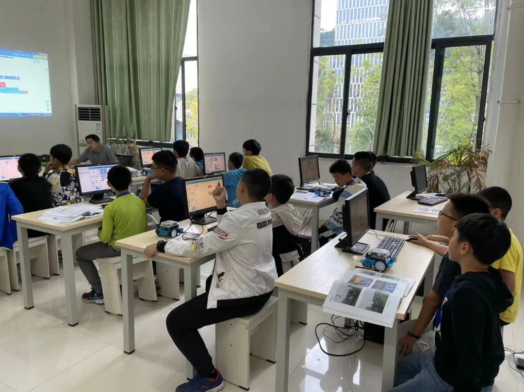 踏歌而行，砥砺追梦！宜宾这所中学走出了一个奥运种子选手……