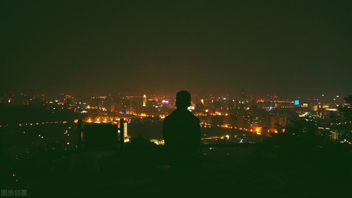 深夜等待一个人的句子说说心情_晶羽科技