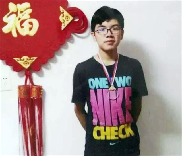 浙江奥数天才叶珈宁：未参加高考高2被保送，北大降200也要录取