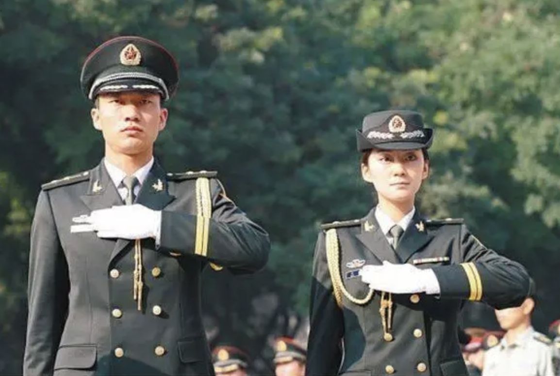 陆军礼服图片(我军的六代军服中) - 赤虎壹号