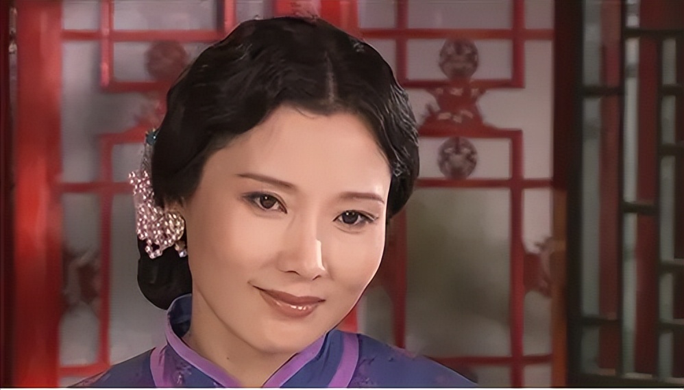 长着一张红颜祸水的脸，感情经历却洁白如纸，这12位女星太稀缺