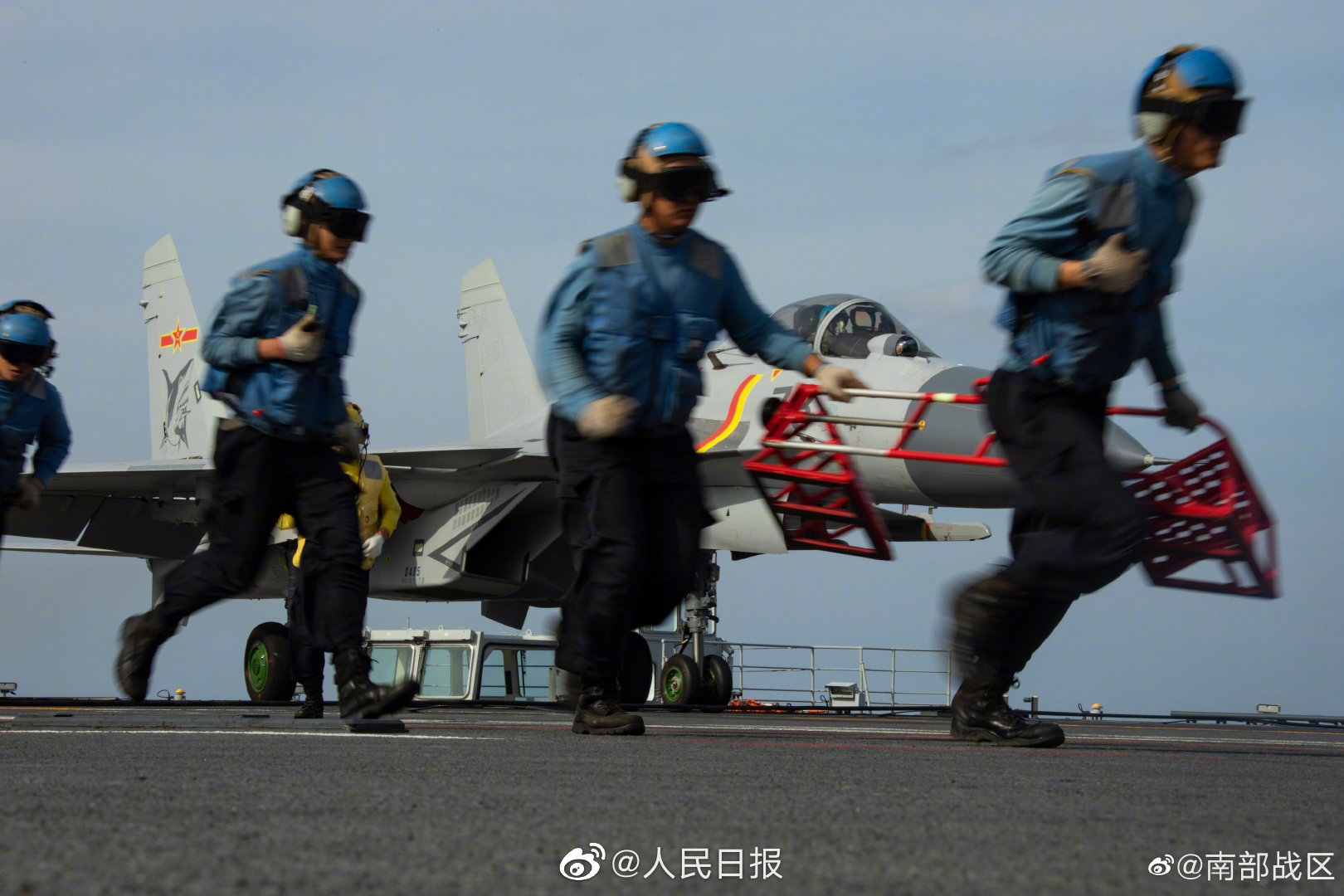 山东舰霸气高清壁纸（精选9张）图片