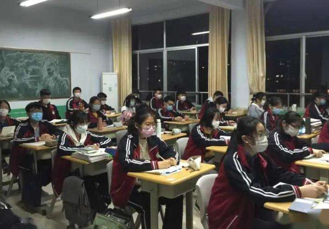 高三三次模拟考没过400分，还有希望上本科吗？资深班主任这样说