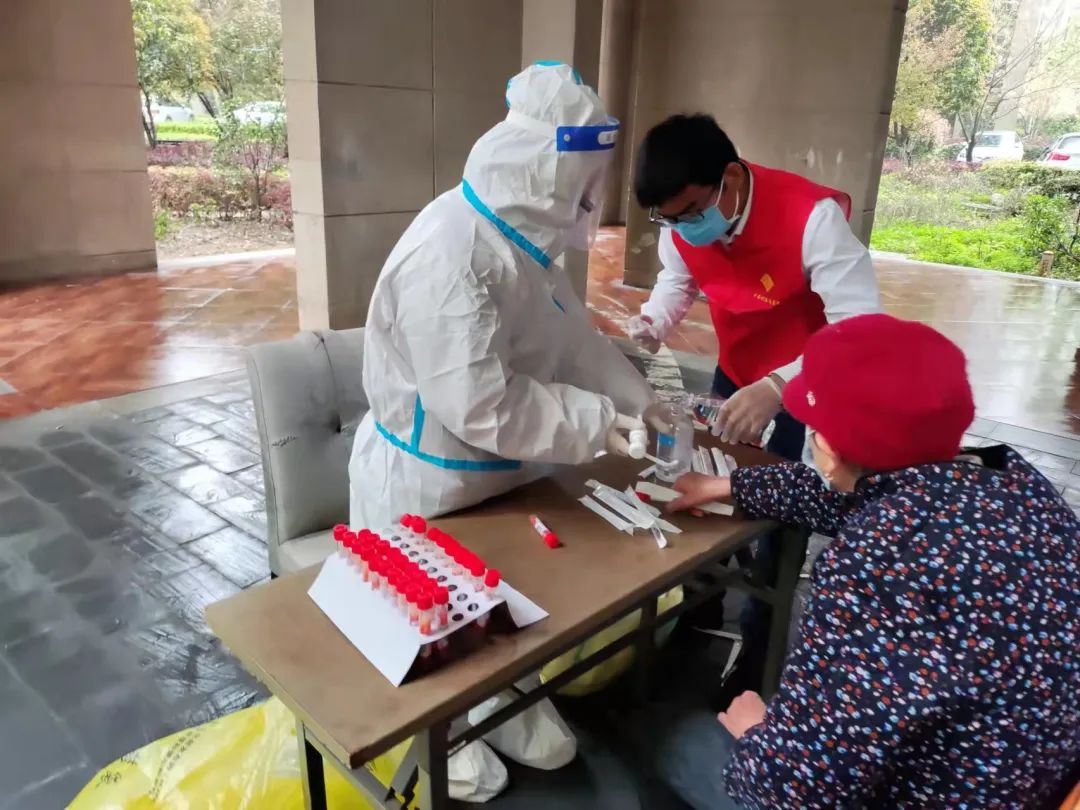 抗疫有我 使命在肩——湖南通程律师事务所志愿者全力支援抗疫一线