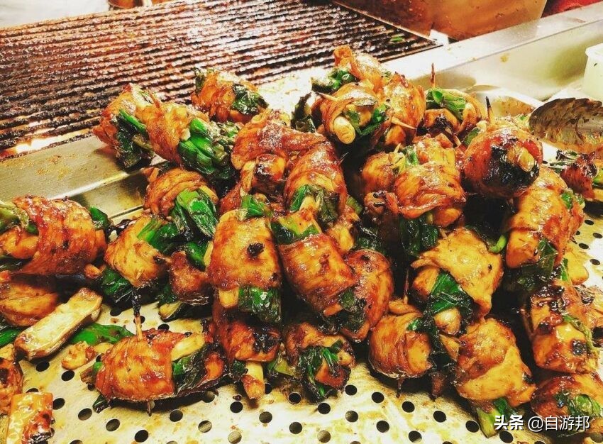 「2022士林夜市美食」学生族推荐必吃TOP20！人气宵夜跟着吃没错