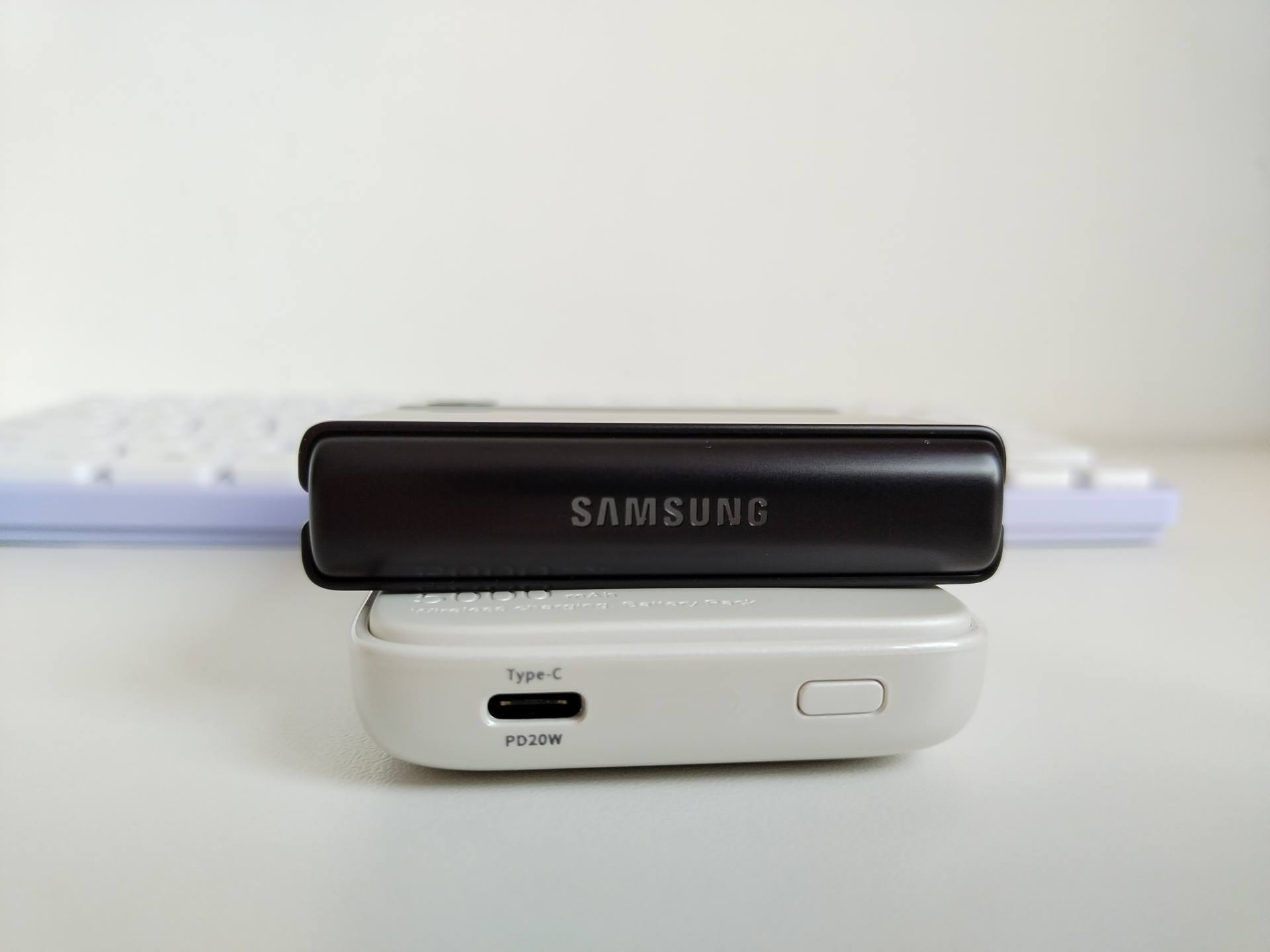 夏季出街，iPhone补电尽在掌握——沃品磁吸快充移动电源PW29体验