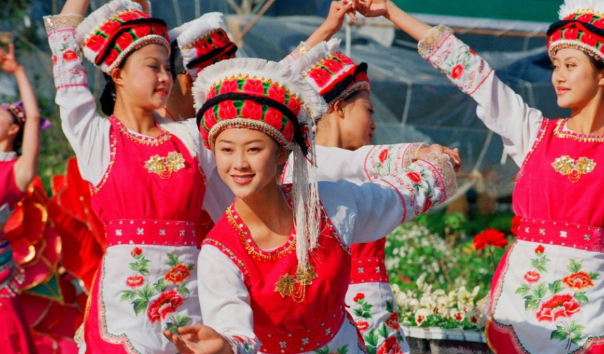 和云南一起过新年|白族女子说:在大年初七做一天的公主