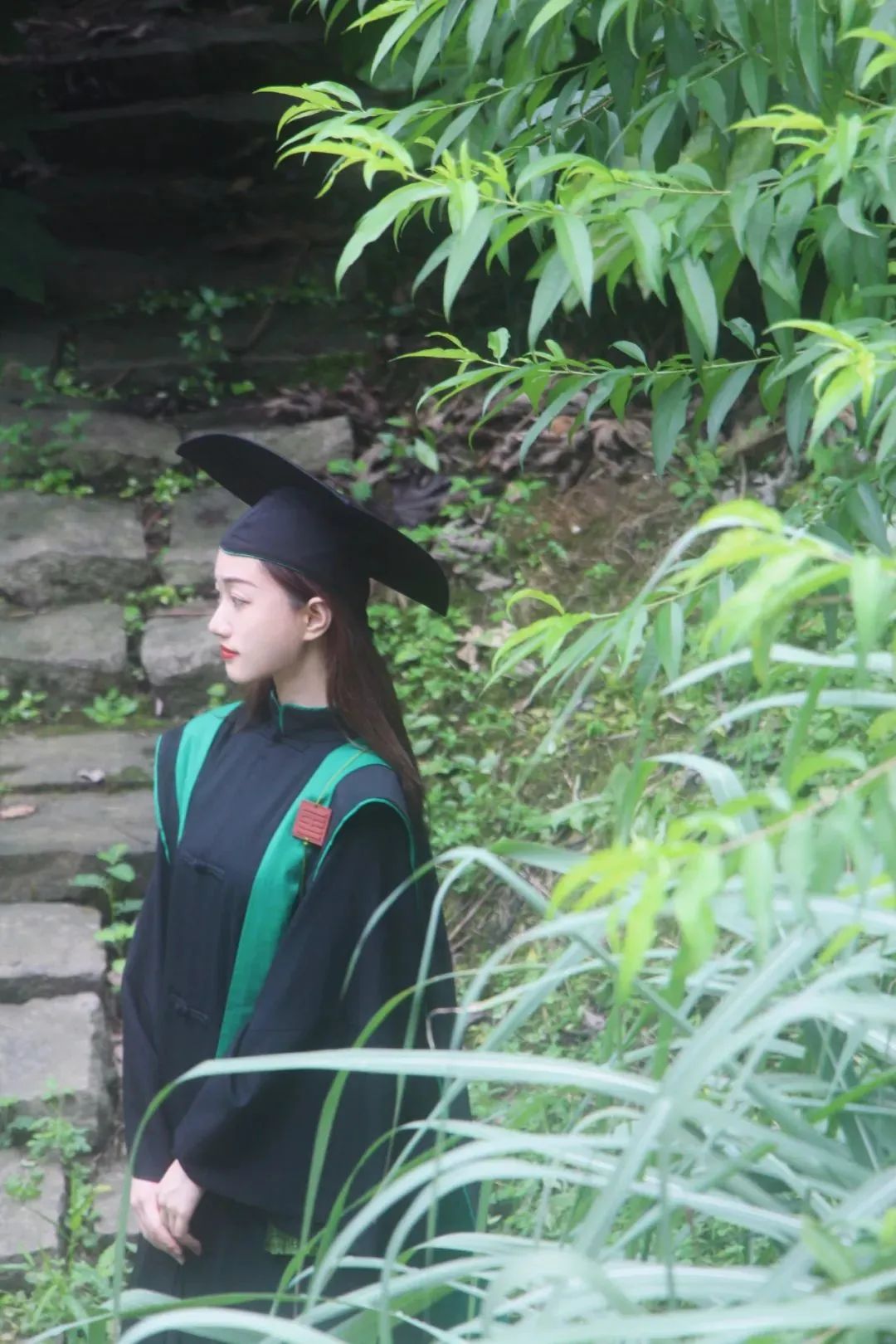 仙气十足！这些学位服有点不一样！网友：学位服一定得是西式的？如果来点中国风呢