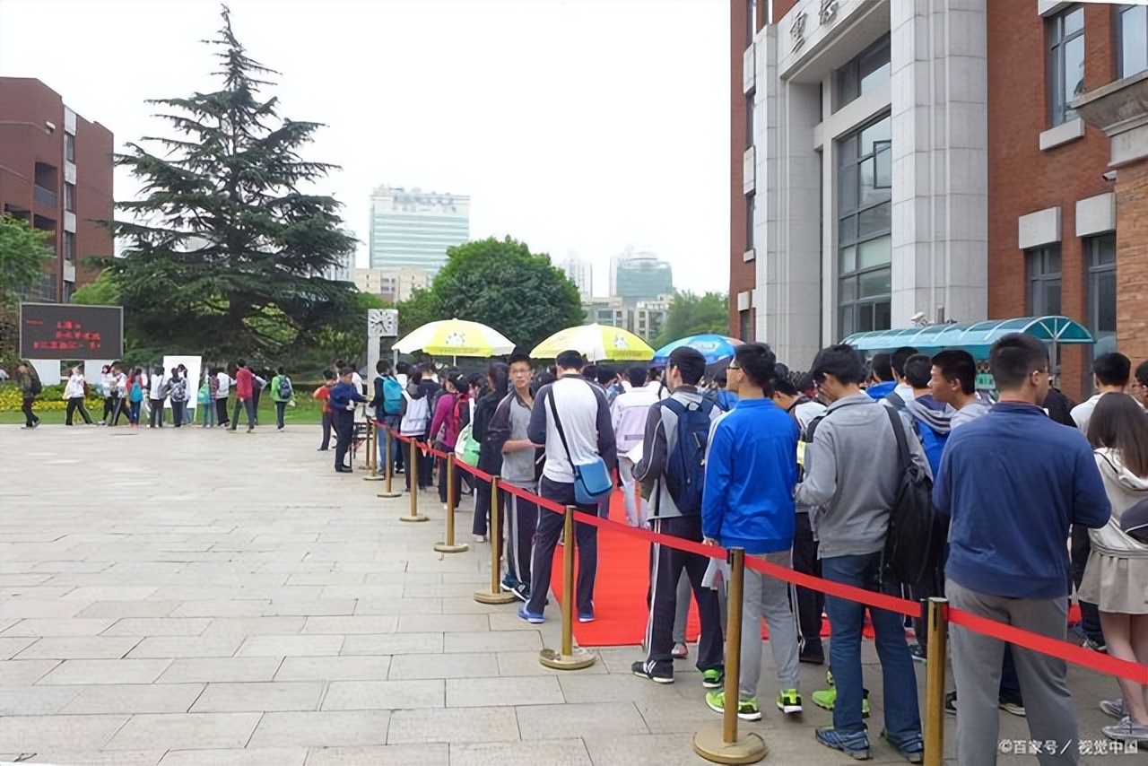 高中三年，哪次模拟考试是最接近于高考的成绩？很多人都想错了