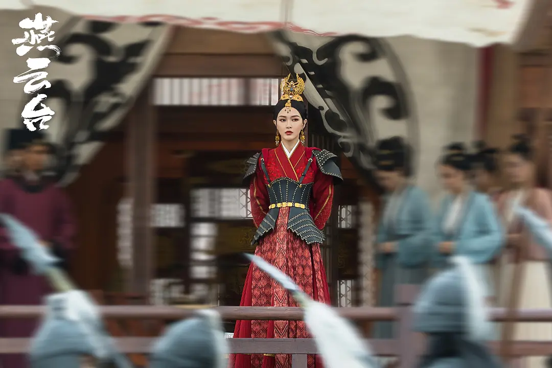 吃空气、假开车、骑假马、戴假肩胛骨，内娱明星拍戏有啥是真的？