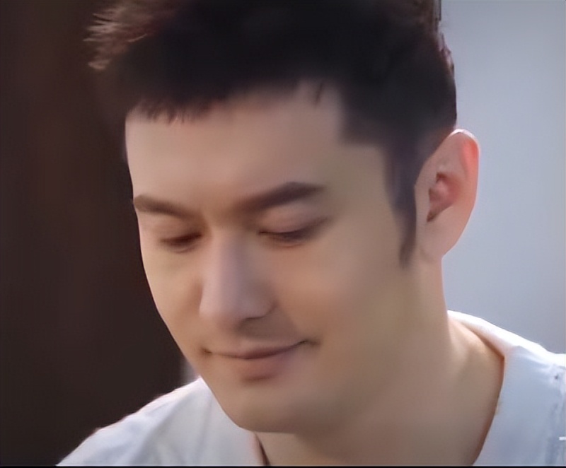 易立竞采访过的犀利场面：郭敬明、孙红雷、佟大为等人均在榜上