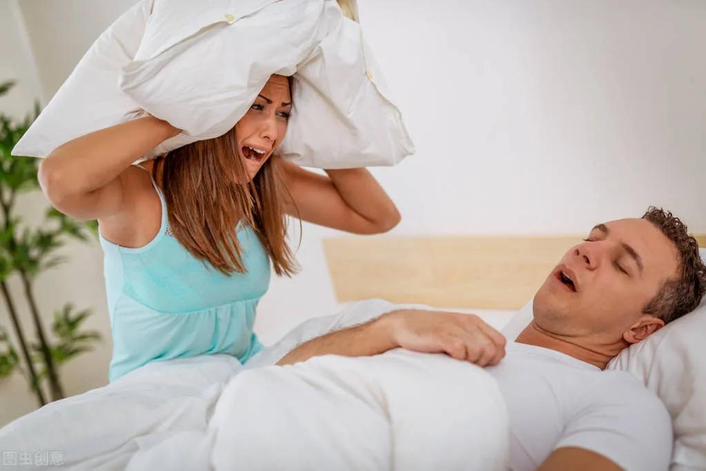 患上睡眠呼吸暫停綜合徵，身體會有6種表現，早知道早預防