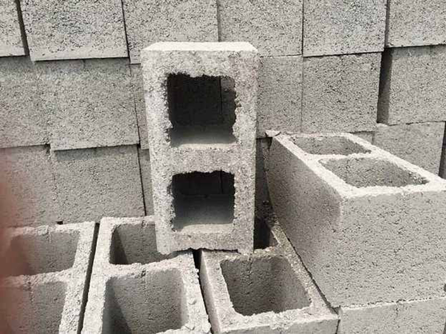 水泥空心砖多少钱一块(我国禁止用红砖建房) - 价格百科
