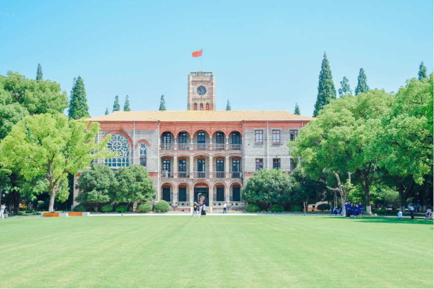 瞩目！《光明日报》、CCTV等中央媒体，2021都“特别关注”江苏这所大学！