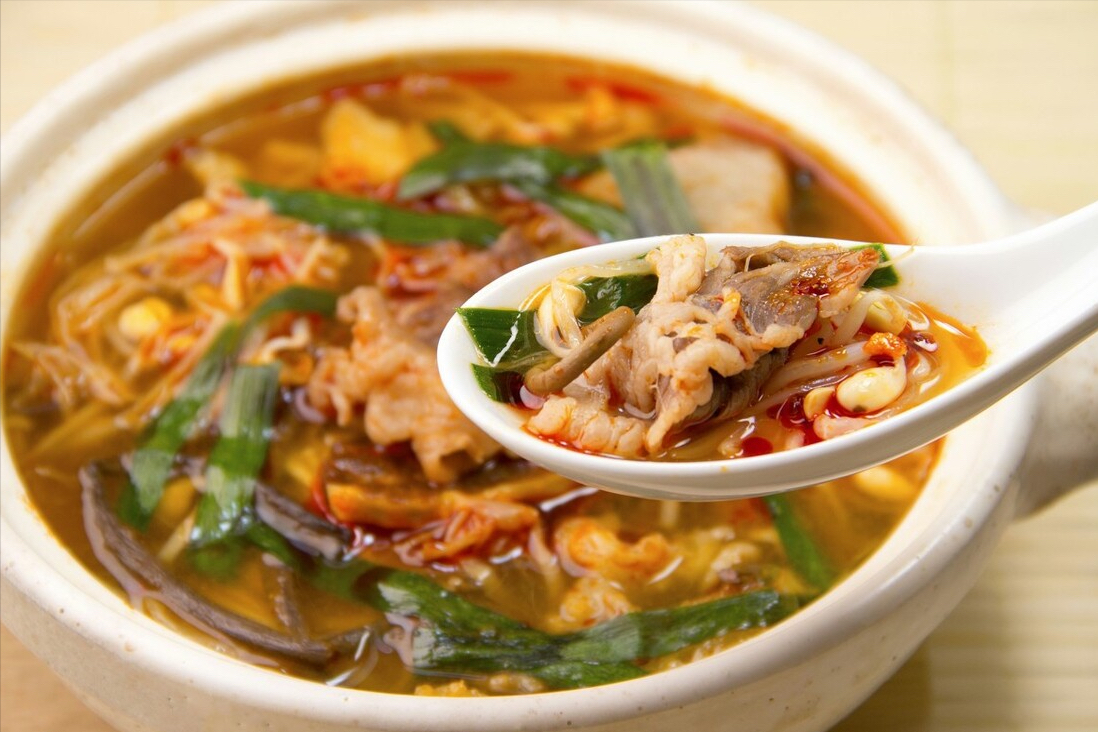 炒菜锅：铁锅、不粘锅、不锈钢锅、砂锅、铝锅，哪种锅更值得买？