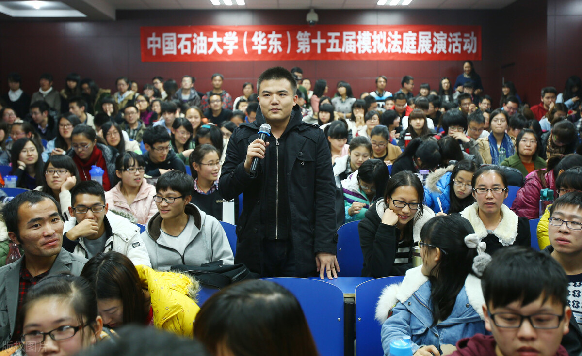 法学专业（法学专业考公务员很容易）