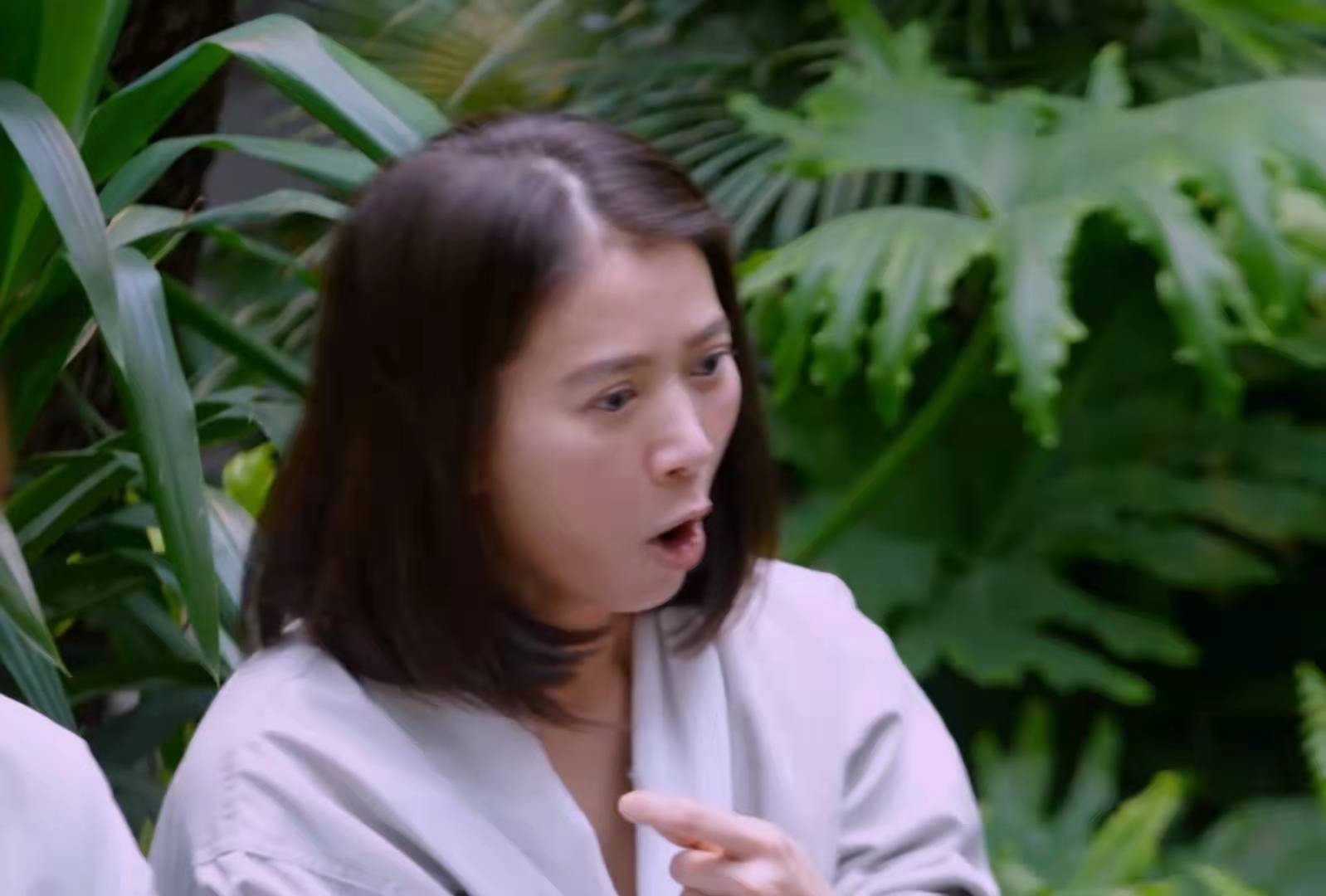 阿Sa罕见曝与郑中基隐婚内情，身边姐妹不知情，透露当年很浪漫