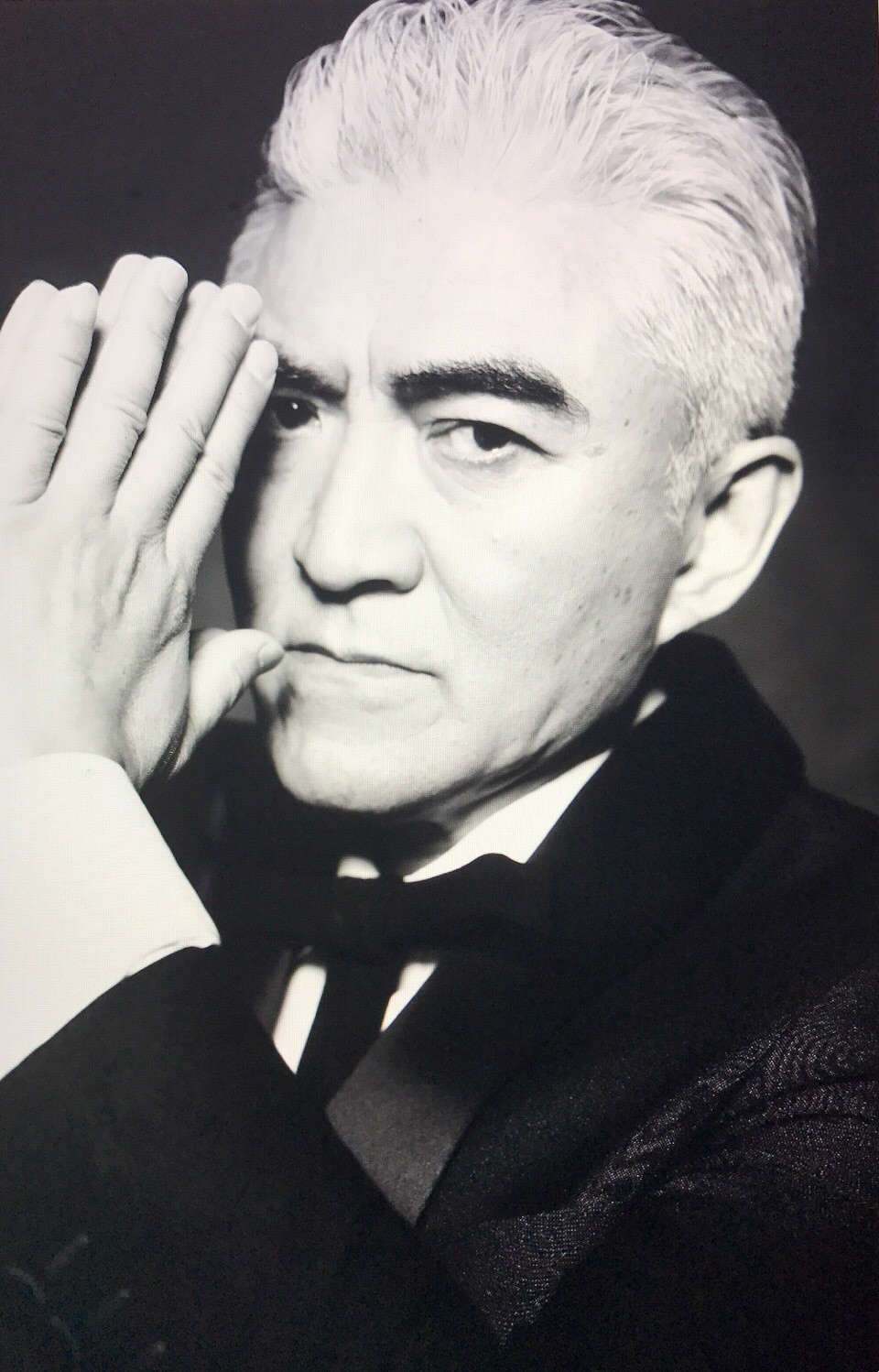 袁苑:演了一辈子戏,没绯闻,也不红,也没人关注,但就想唠唠他