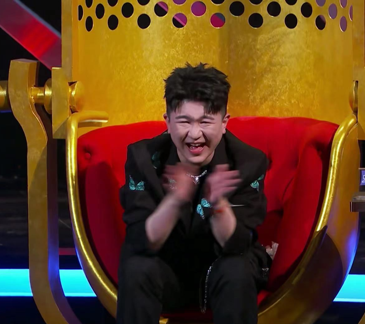 薛之谦摆拍，靳东写诗，张大大泪流满面，男人做作起来真要命