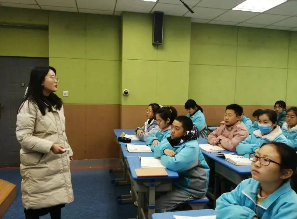 教师工资将有变化，评定职称条件或放宽，连幼儿园教师也包括在内