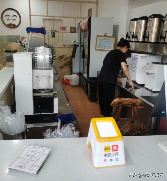 辞职开店，真的比打工强吗？我开奶茶店5个月，赔光60万积蓄