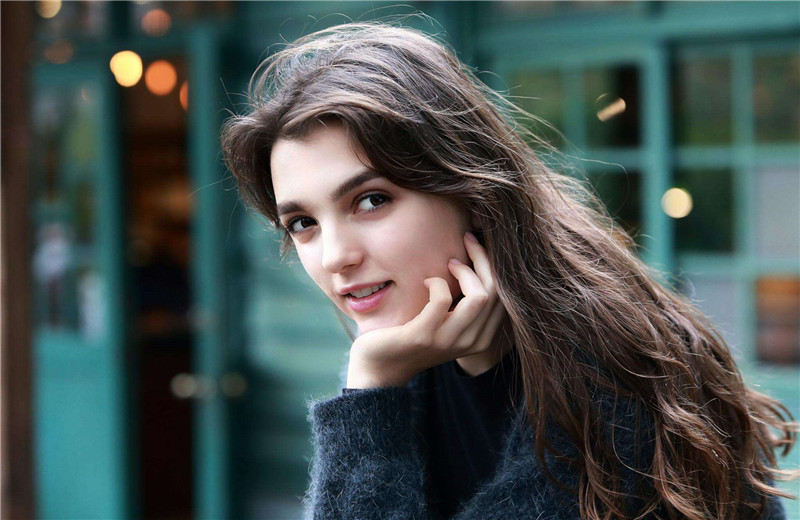 1,2017年黑龙江云飞娶了乌克兰美女热尼娅.