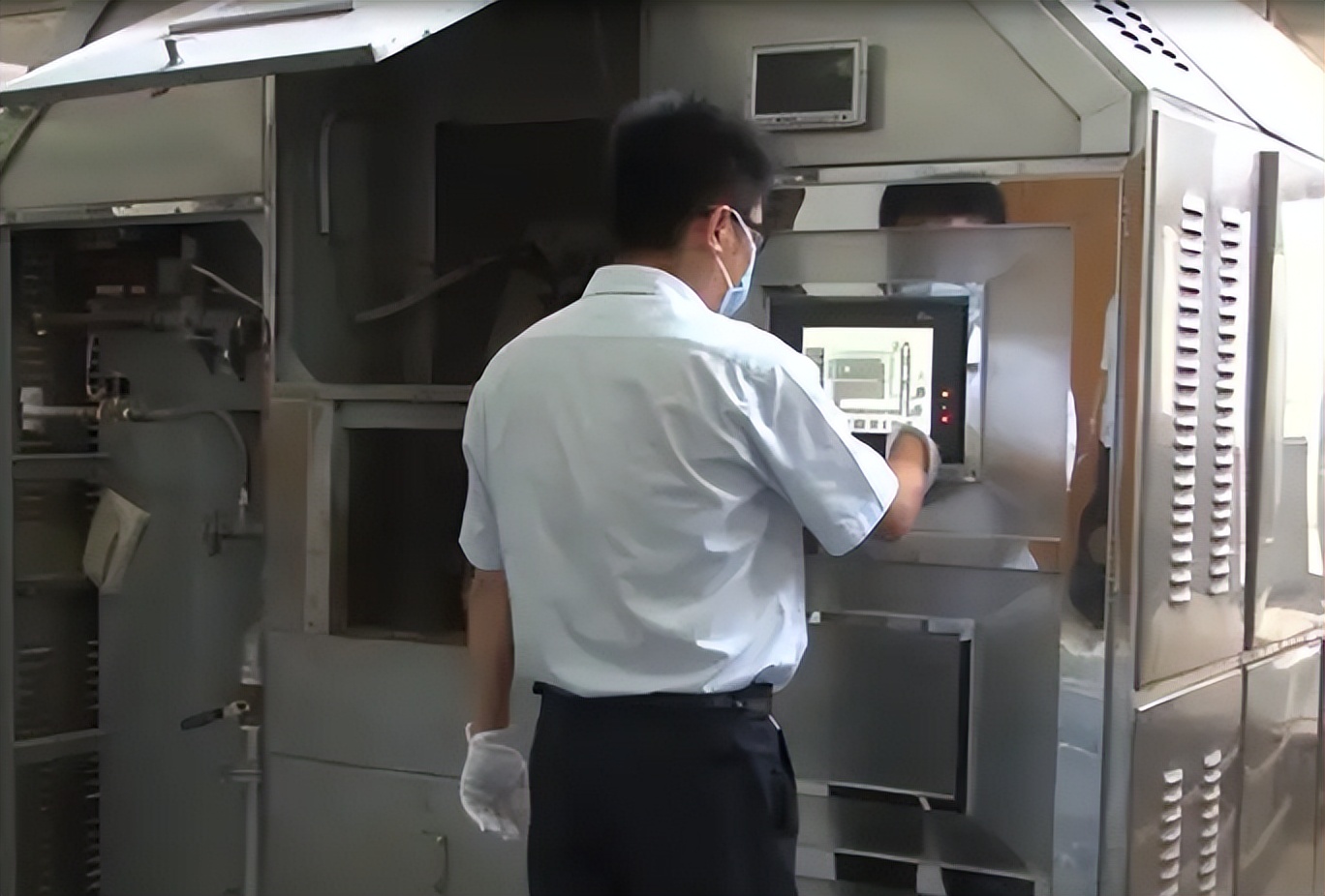 温州90后火化师，2年火化4000逝者，最大心愿：希望子女为我自豪