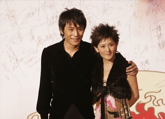 娱乐圈的8大“海岩男郎”，年轻时个个丰神俊朗，气宇不凡