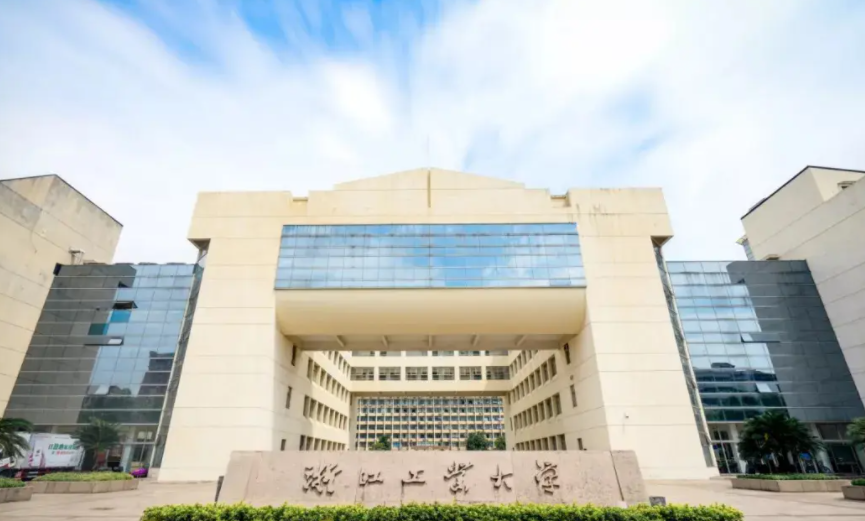 国内双非高校排行榜已更新，深大无缘榜首，南工叫人眼前一亮