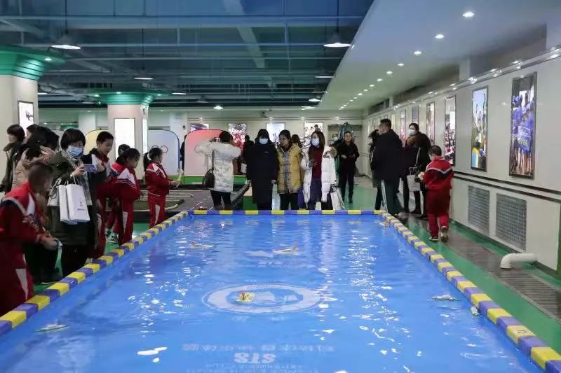 玉泉区教育教学研究中心和赛罕区锡林南路小学——构建“学研训”发展共同体学术交流研讨活动