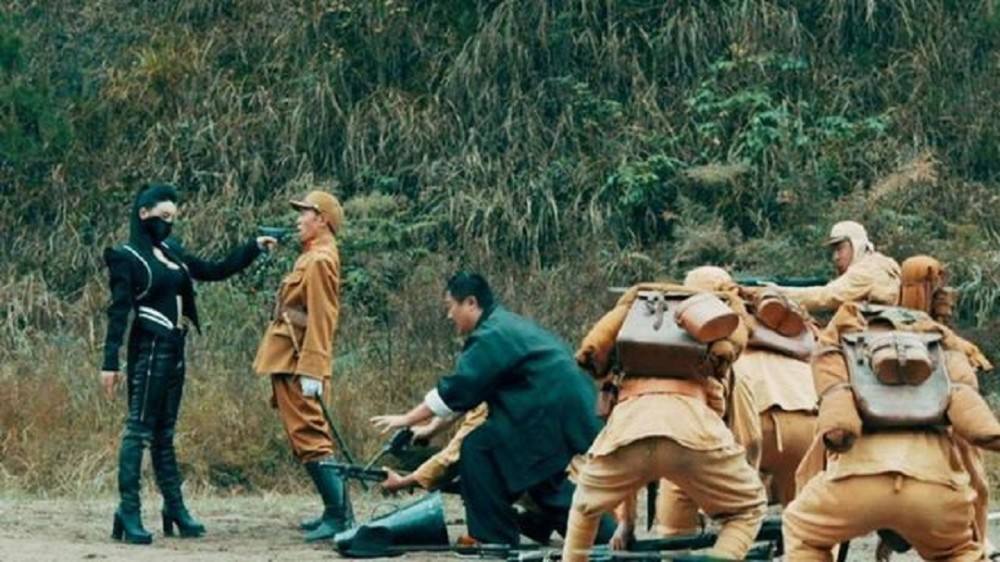 日本人出书嘲讽中国“抗日神剧”，如此乱象，该由谁来买单？