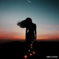 舍不得删的瞬间，泪落成诗，心碎成影