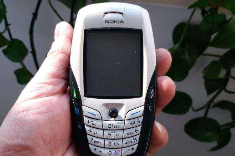 曾经卖出1亿台的诺基亚“胖6”，如今沦为60元电子垃圾