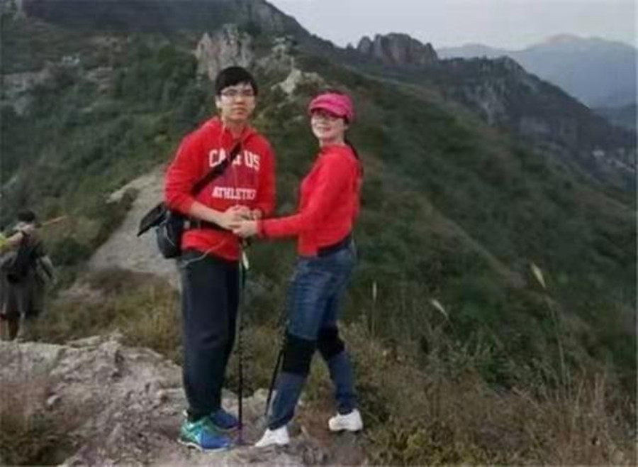 数学天才叶珈宁，上高中就被北大录取，北大：降200分也要录取他